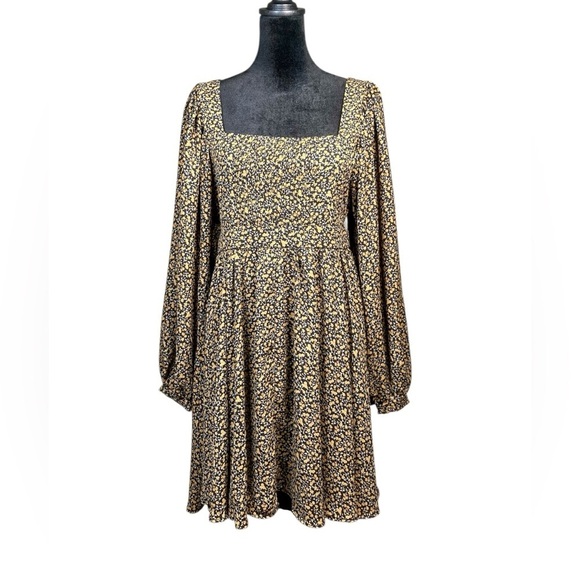 Mango Dresses & Skirts - MANGO Floral Print Square Neck Mini Dress Size Small​​​